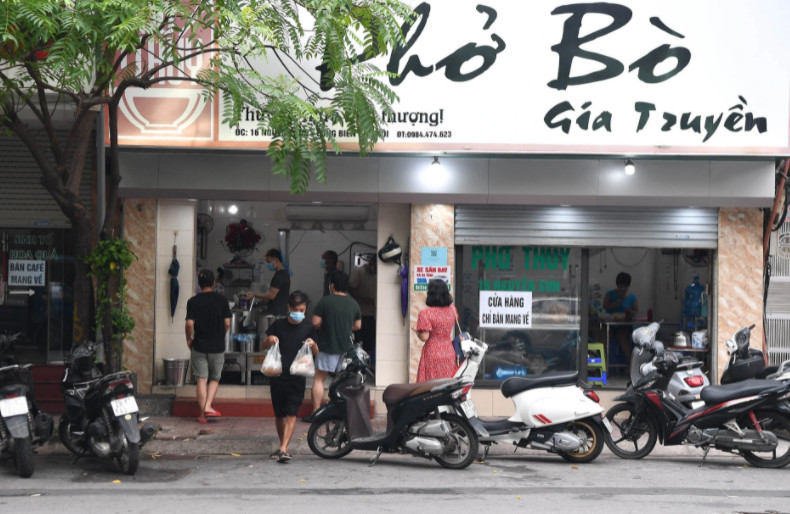 Một số quận, huyện tại Hà Nội được mở lại cơ sở dịch vụ ăn uống mang về